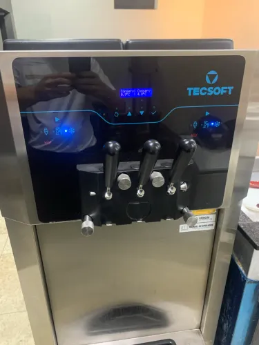 Máquina de sorvete tecsoft e 930