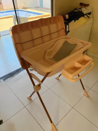 Banheira com trocador