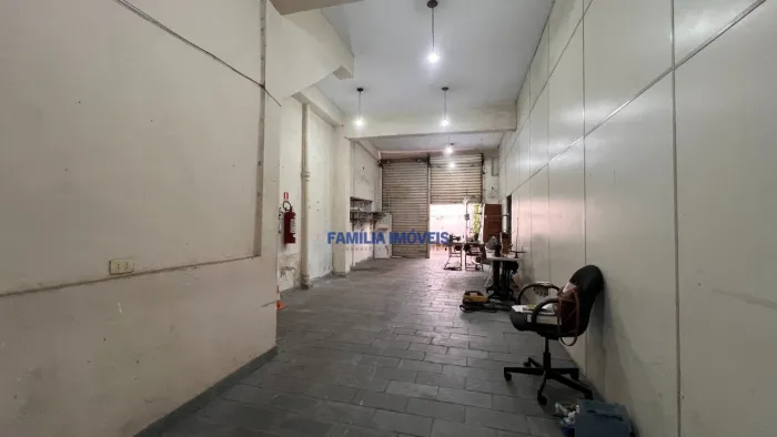 Loja para alugar de frente na Vila Mathias Santos SP