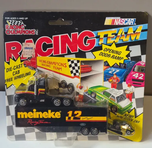 Carreta Nascar Team Transporter Meineke Racing Team 1/87