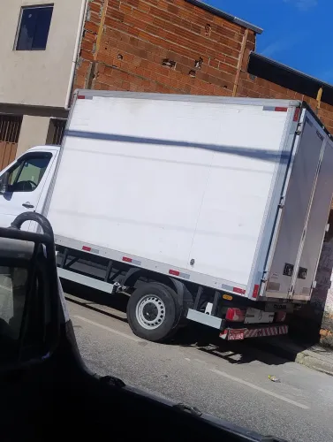 Vendo baú caminhão