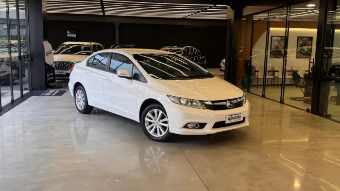 Honda Civic Sedan LXR 2.0 Flexone 16V Aut. 4P 2014