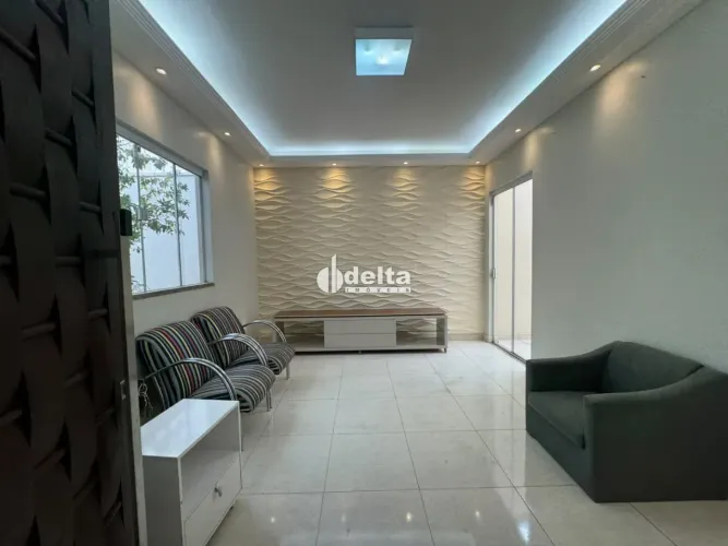 Casa com 3 quartos sendo 1 suíte disponível para venda no bairro Presidente Roosevelt em U
