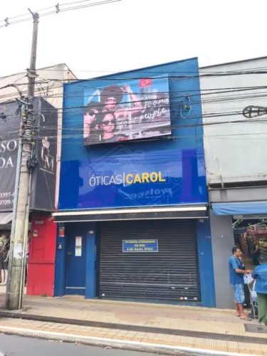 Locação de Comercial / Salão na cidade de Araraquara