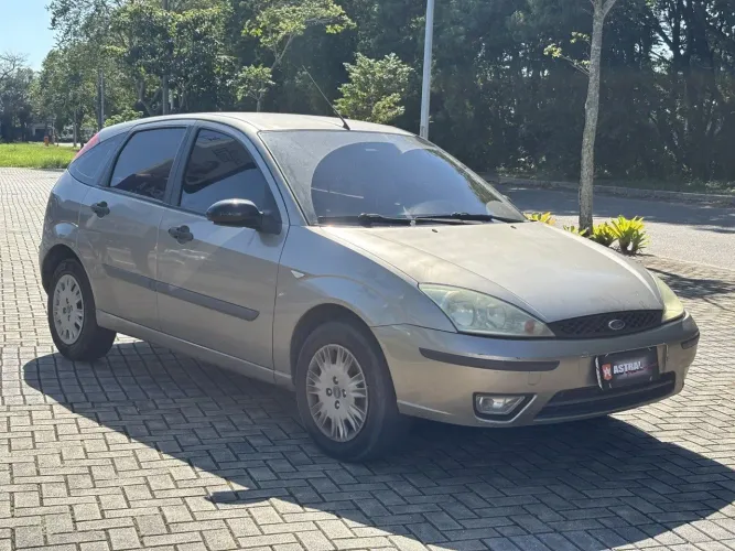 Ford Focus Sedan 1.6/1.6 Flex 8v/16v 4P Mec. 2007