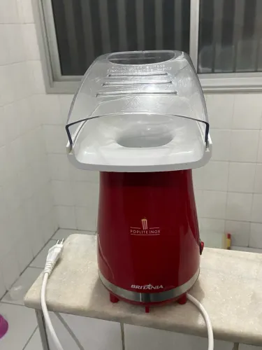 Vendo pipoqueira elétrica Britânia 220V em perfeito estado