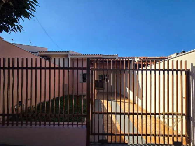 Casa térrea locação Jardim Columbia Londrina 2 quartos e quintal