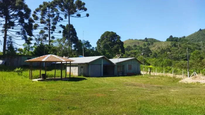 Chácara Campo Largo, Bateias, 28.200 m², Casa, salão festas 250m²,tanque e nascente