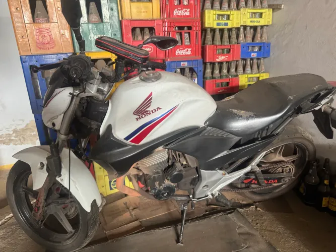 Cb 300
