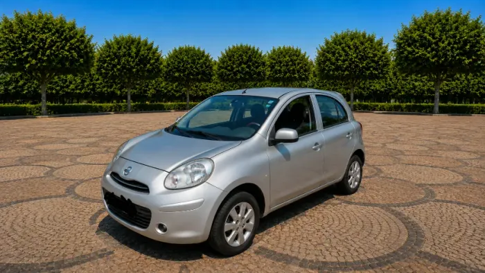 Nissan March SV 1.6 16V Flex Fuel 2013