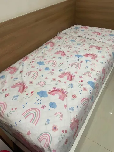 Vendo 2 camas de solteiro da marca TODESCHINI com COLCHÃO INCLUSO!!!