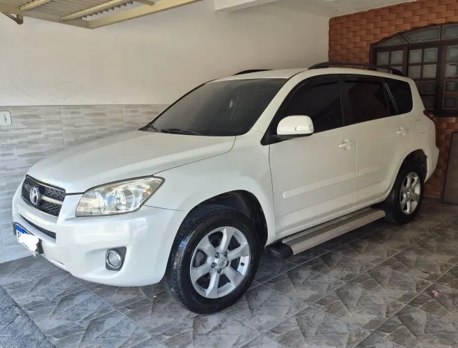 Toyota RAV4 2.4 4X2 16V 170cv Aut. 2011
