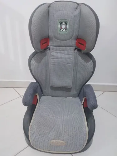Cadeira infantil pra carro só 80 reais