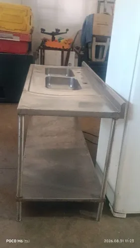 Pia de inox