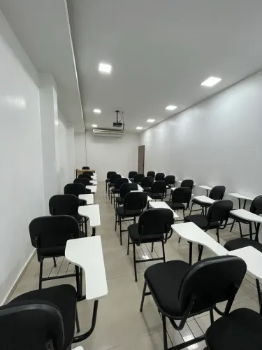 ALUGUEL DE SALAS PARA TREINAMENTOS, CURSOS E REUNIÕES - MANAUS