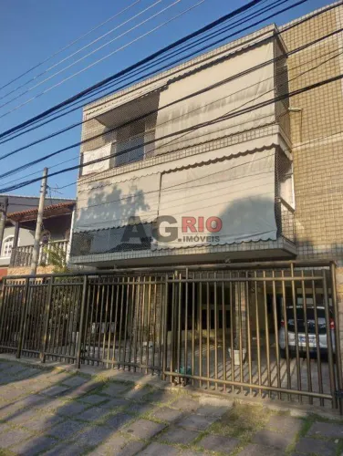 APARTAMENTO À VENDA COM 2 QUARTOS DENTRO DO CONDOMÍNIO VALE DAS ORQUÍDEAS