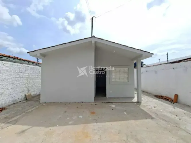 Casa para aluguel no bairro Vale Quem Tem, no Cj. Primavera Leste, Teresina - PI.