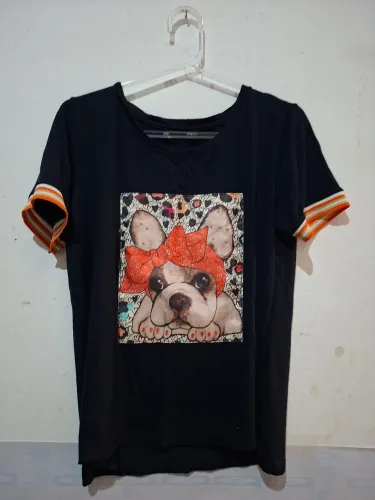 Camisa preta, tamanho M