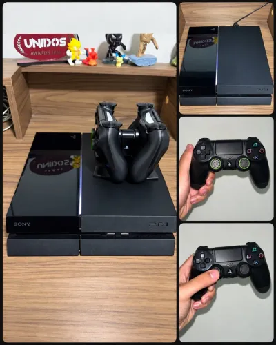 PS4 + 2 controles + 3 jogos