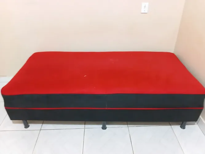 Vendo essa cama de solteiro novo em perfeito estado 