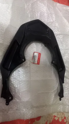 PCX Guidão, alça de apoio e tampa traseira.