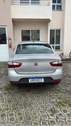 Fiat Grand Siena Essence 1.6 Flex 16V 2013