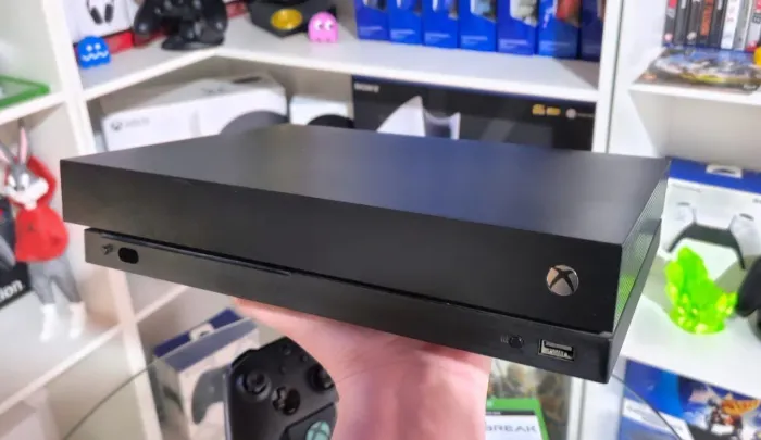 Xbox One X 1TB 