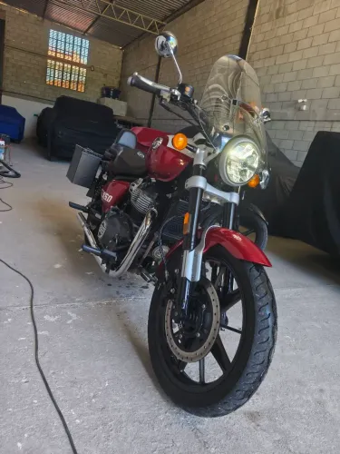  ROYAL ENFIELD SUPER METEOR ANO 2025