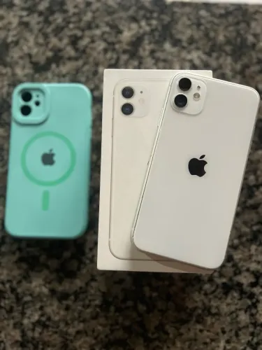 IPHONE 11 256GB COM CAIXA