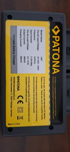 Carregador de baterias para câmeras Nikon e Canon Patona Alemão