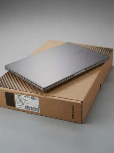 Notebook Samsung i7 10ªG 16GB RAM GeForce MX110 SSD + 1TB (Na Caixa)