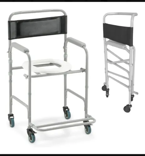 2 produtos: Cadeira de Banho e Cadeira de Transporte