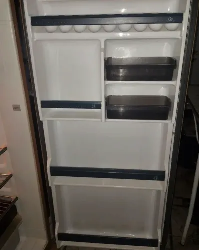 Vendo geladeira em bom estado