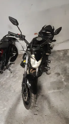 YAMAHA MT 03 PRETO 2018 Shalon veículos Cariacica 