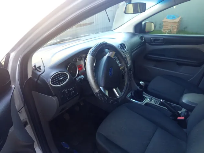 Ford Focus Sedan 1.6/1.6 Flex 8v/16v 4P Mec. 2013