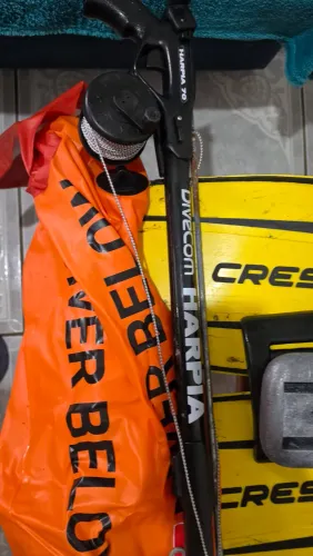 Equipamento pesca sub
