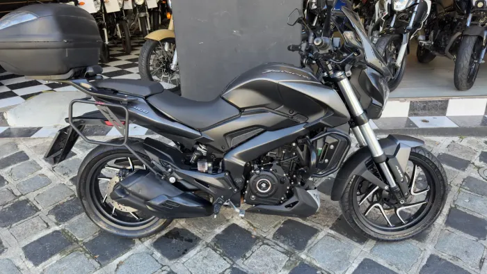 Bajaj Dominar 400 - 2025 - Aceito moto na troca