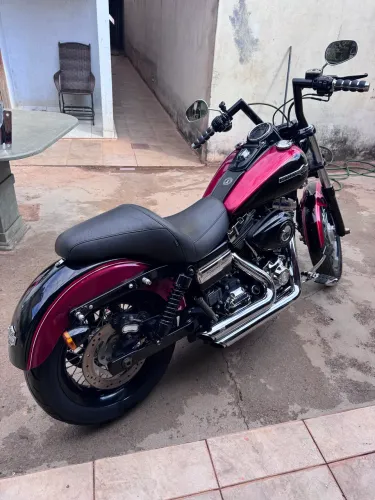 Harley deivedson super glide