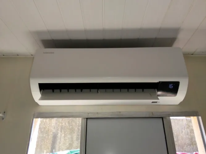 INSTALAÇÃO AR CONDICIONADO