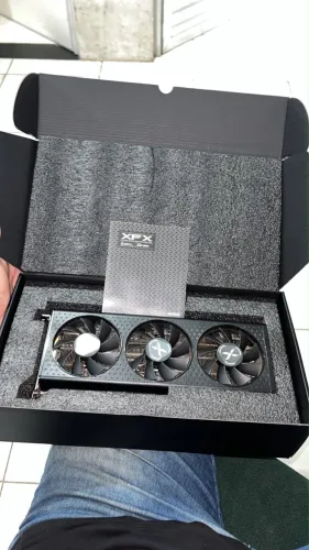 Placa de Vídeo XFX Speedster QICK 308 RX 6650 XT 8GB - Impecável / Com Caixa