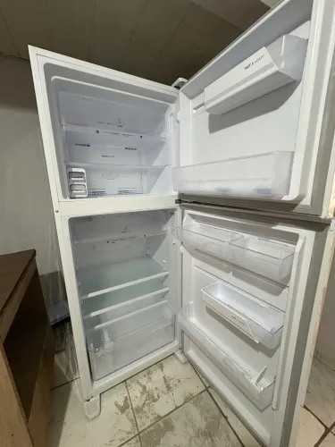 Geladeira Electrolux 431L - Seminova