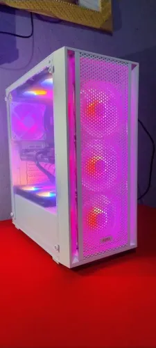 Ryzen 5700X RX 7600 8gb roda tudo pego ps4/ps5/Xbox séries leia descrição
