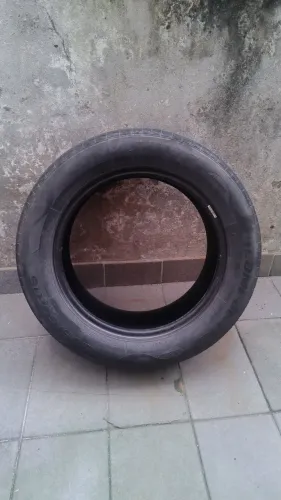 Pneu 205 60 R16 usado