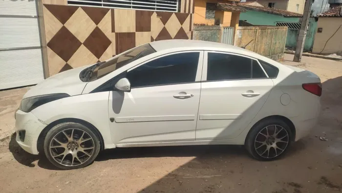 Hyundai HB20S C.plus/c.style1.0 Flex 12V Mec. 4P 2014