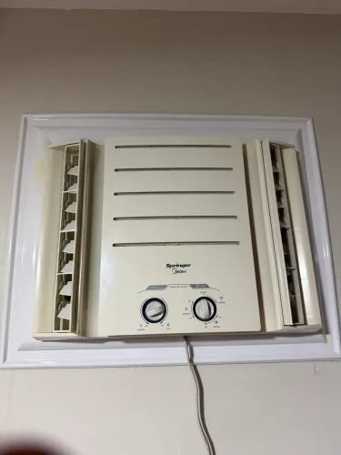 Vendo 2 ar condicionados de janela 7.500 Btus