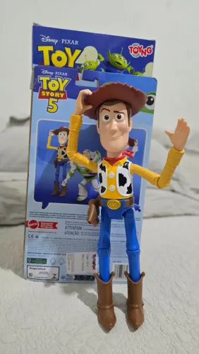 Boneco woody
