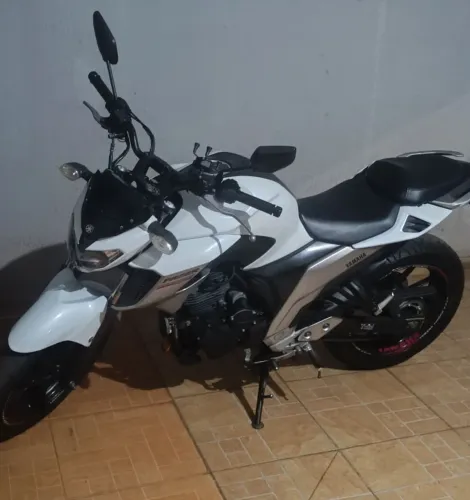 Yamaha Fazer 250