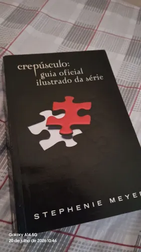GUIA OFICIAL ILUSTRADO DA SERIE ( CREPÚSCULO ) ORIGINAL