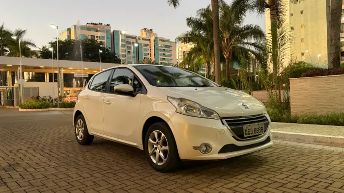 Peugeot 208 Active Pack 1.6 Flex 16V 5P Aut. 2015