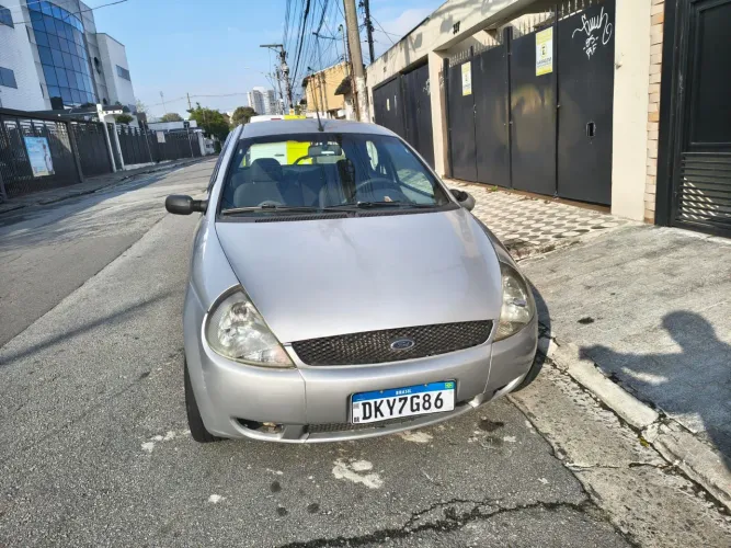 Ford KA XR 1.6 MPI 8V 2004